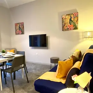 Apartment Funky Retreat: Stylish Near, Bournemouth